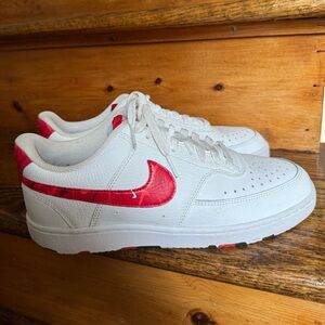 Nike Air Force Sneakers